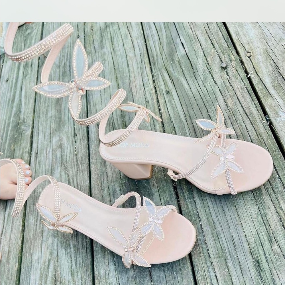 TOP Moda Nude Floral Heels